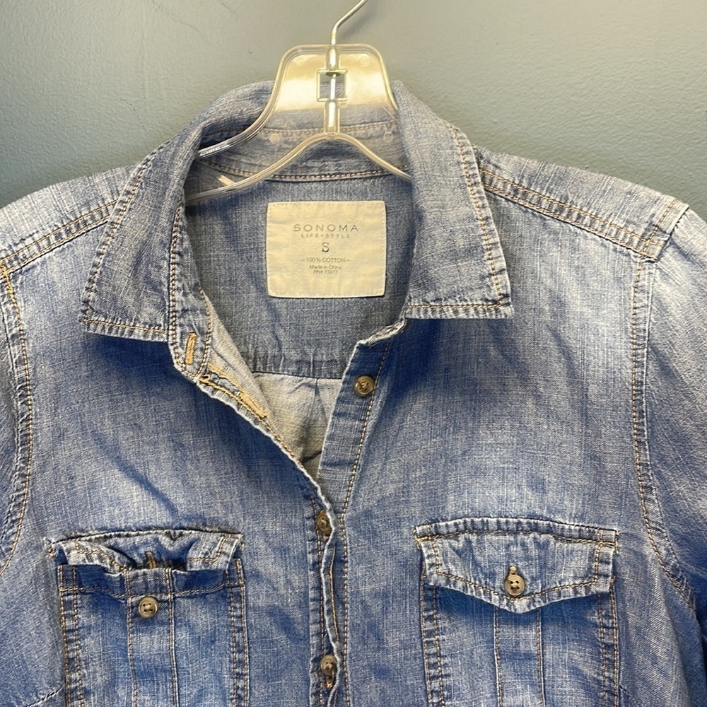 Shirt - Picture 2 of 10